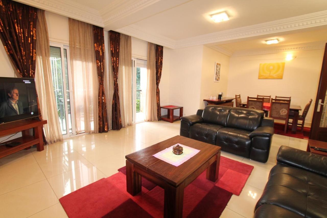 Residence Massou Yaoundé Esterno foto