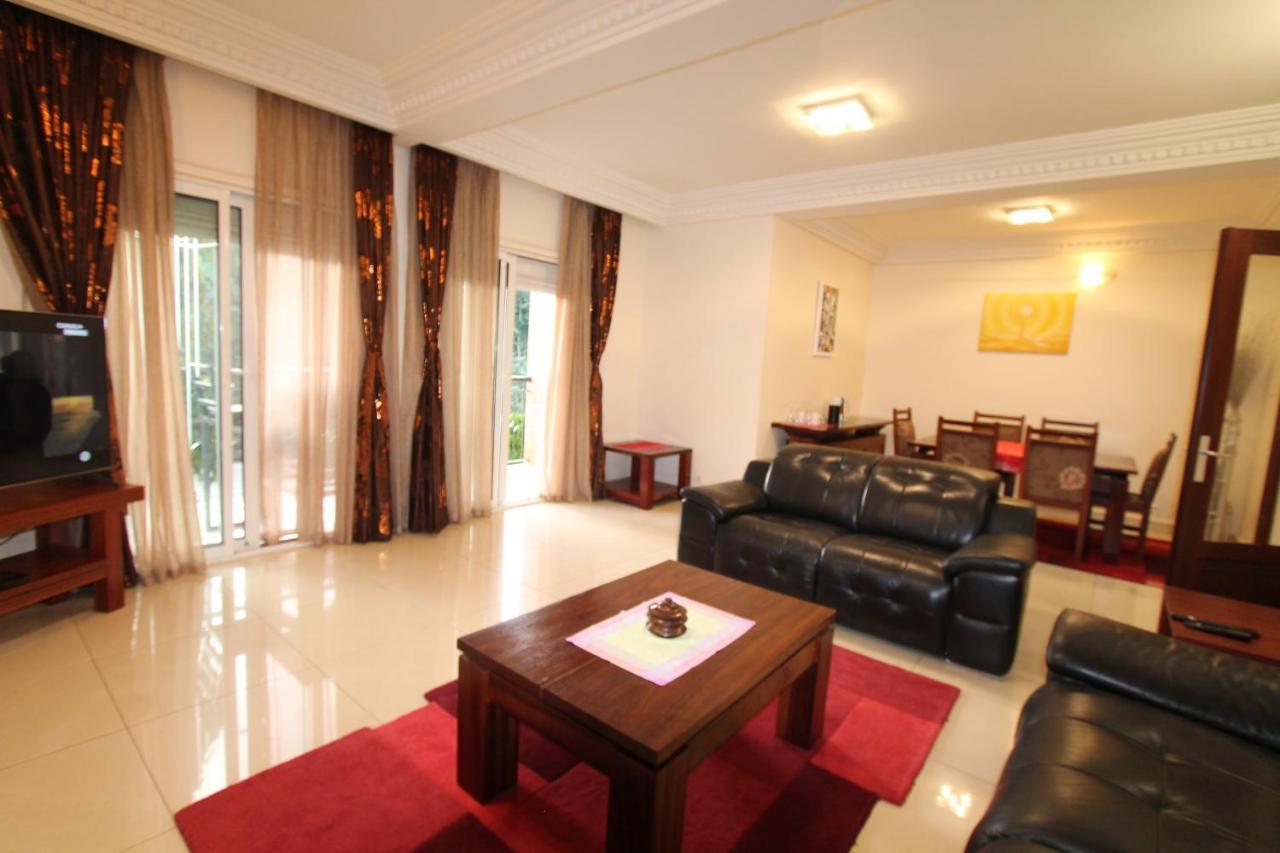 Residence Massou Yaoundé Esterno foto